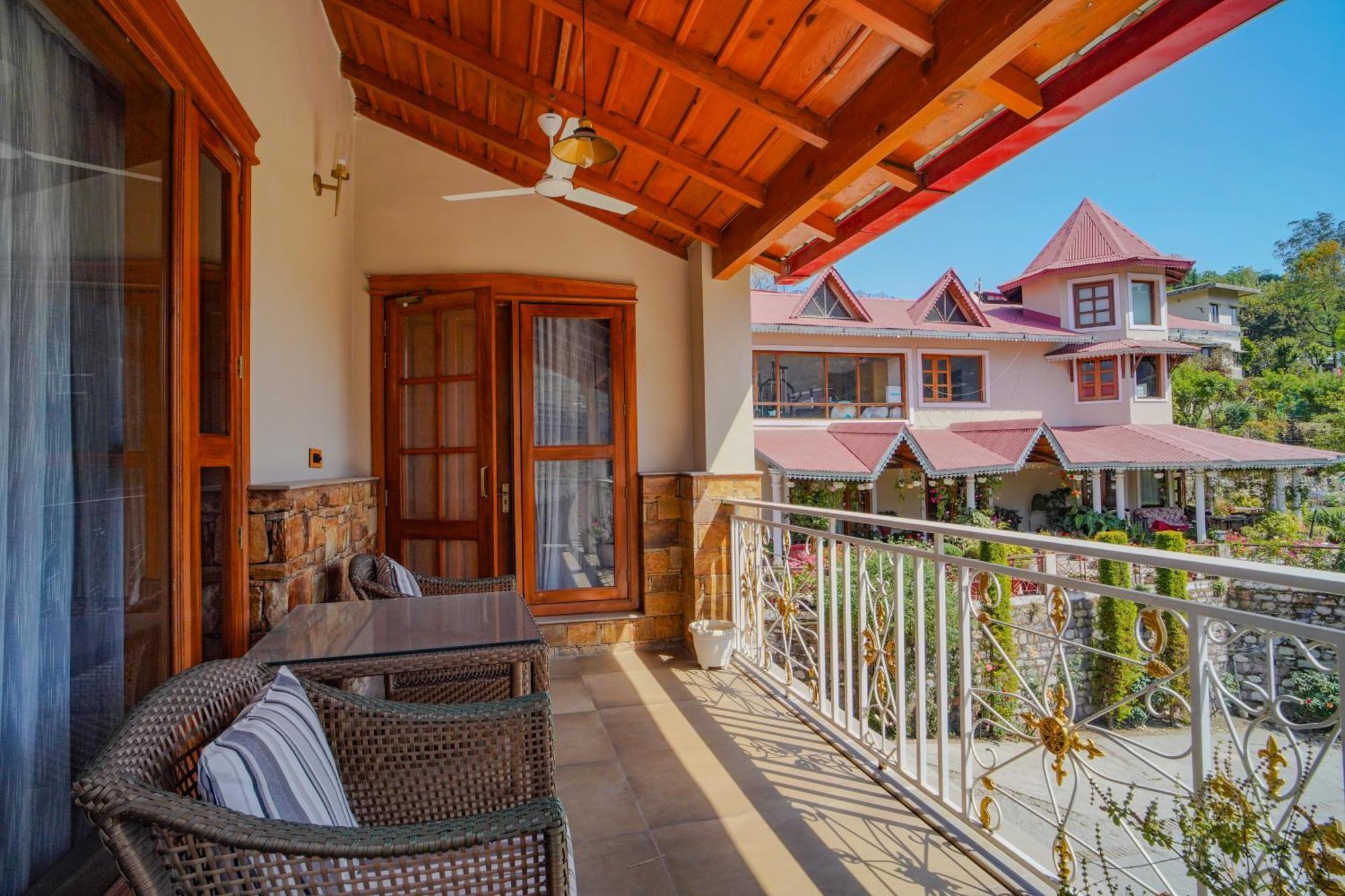 Neelesh Inn- A Luxury Lake View Hotel- 20 Kms From Nainital Bhīm Tāl Extérieur photo