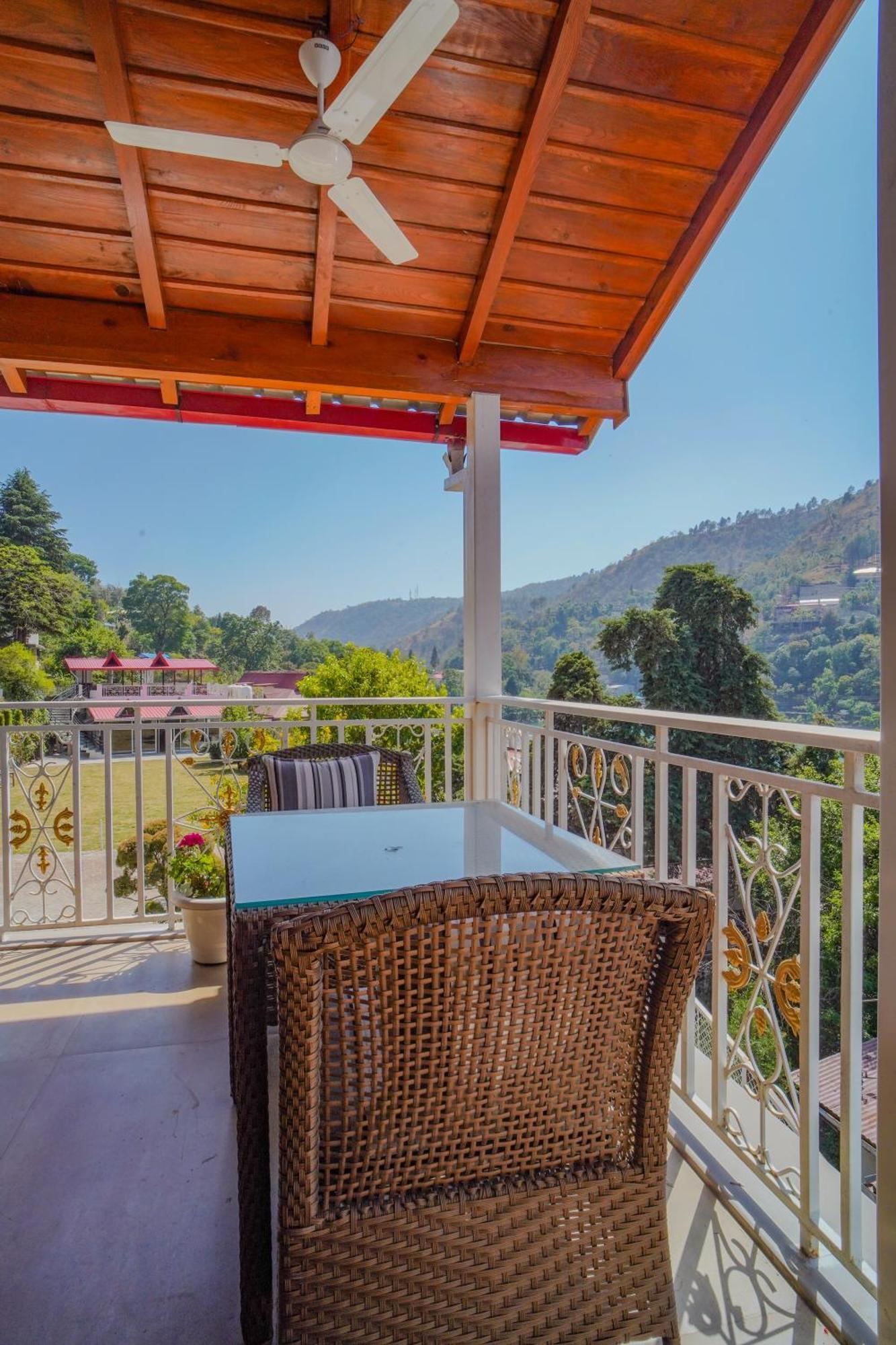 Neelesh Inn- A Luxury Lake View Hotel- 20 Kms From Nainital Bhīm Tāl Extérieur photo